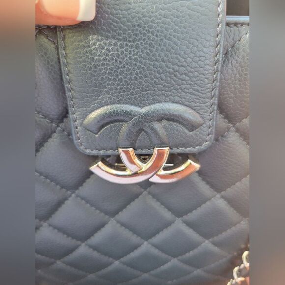 CHANEL Caviar Skin 2 way tote - Picture 12 of 16